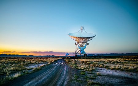 Mysterie op oude hemelplaten: astrofysici vinden onbekende objecten rond de aarde vóór het satelliettijdperk