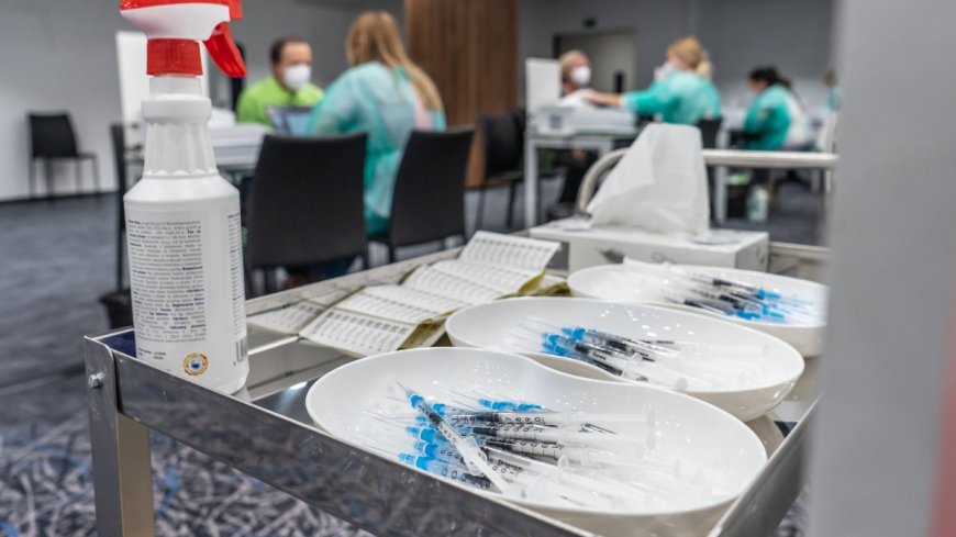 Canadese overheid “hervormt” omstreden vaccinatieschadeprogramma na jaren van kritiek: zo erg is het gesteld