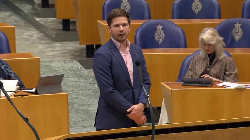 Politie lokt zélf ongeregeldheden uit om azc-demonstraties negatief te kunnen framen: Van Meijeren legt uit hoe dat werkt